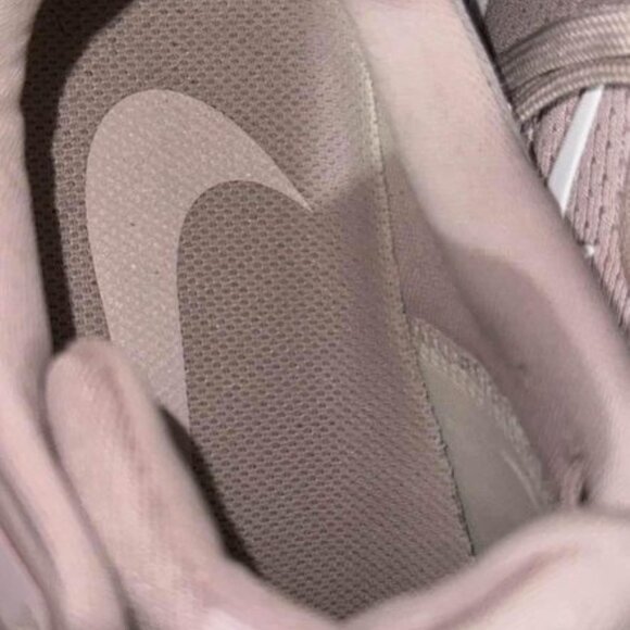Women’s Nike Air Zoom Pegasus size 10 - Picture 4 of 4